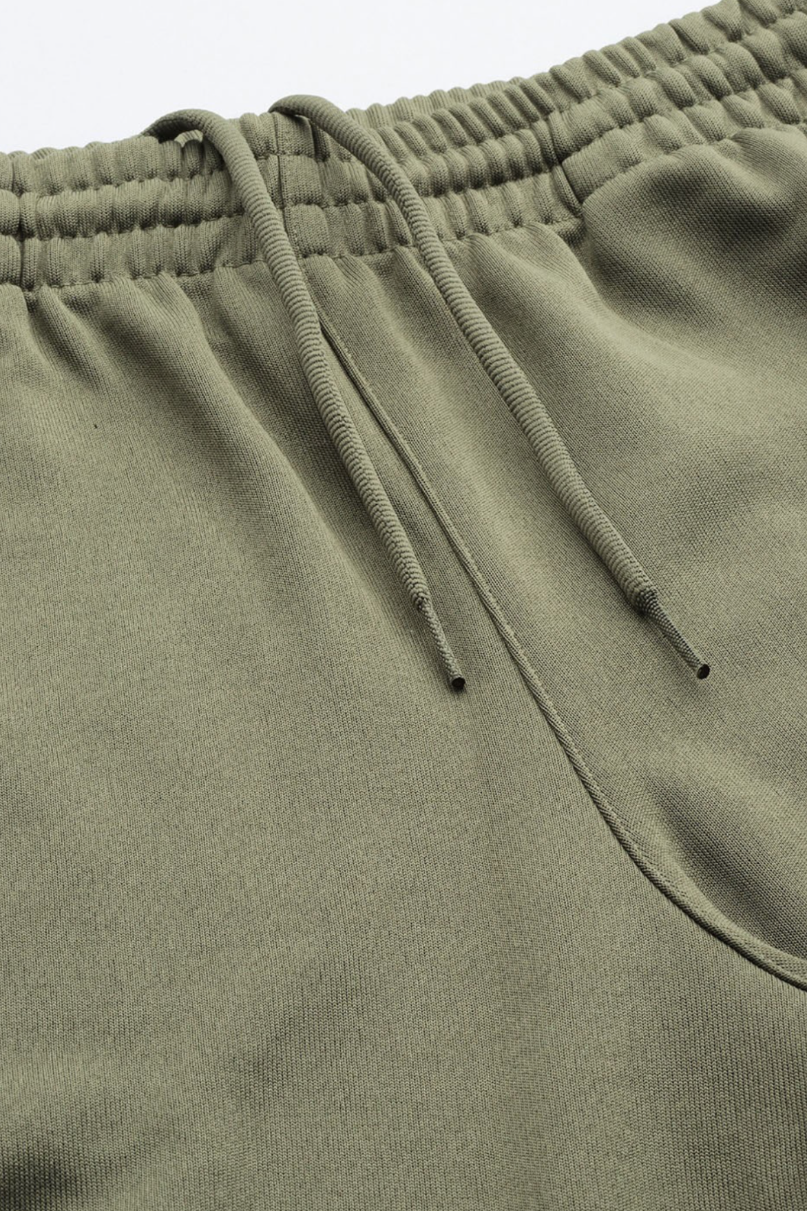 Three-Striped ADICOLOR CLASSICS Slim Fit Joggers -ia4790