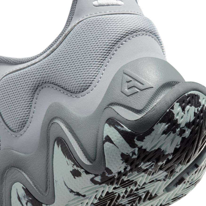 Nike Giannis Immortality 2-Dm0825 004