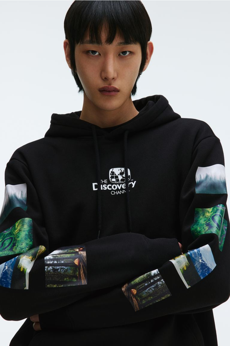 Regular Fit Hoodie -Black/Discovery Channel -0846933132