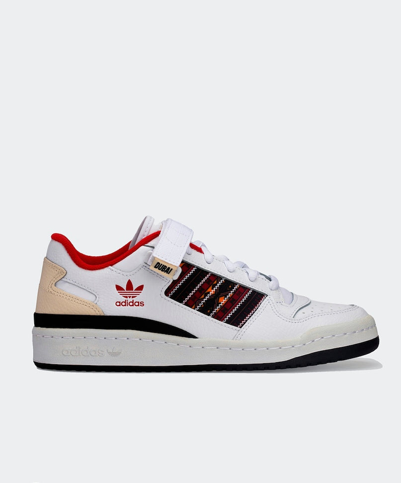 Men Colourblocked Leather Forum Low DUBAI City Sneakers-gw6160 – Discount  Store