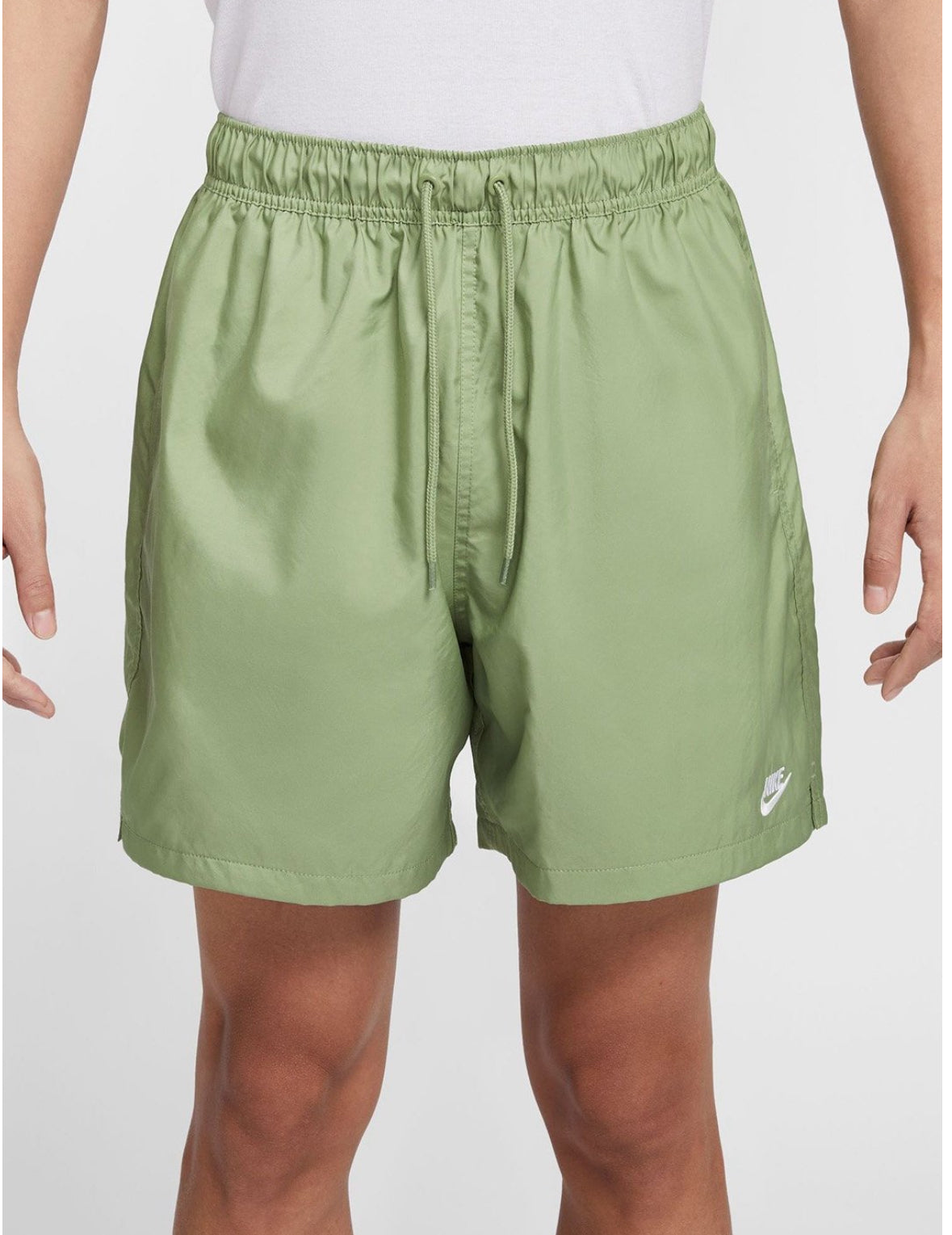 Nike Club Men’s Mid-Rise Woven Flow Shorts -green-fn3308-386