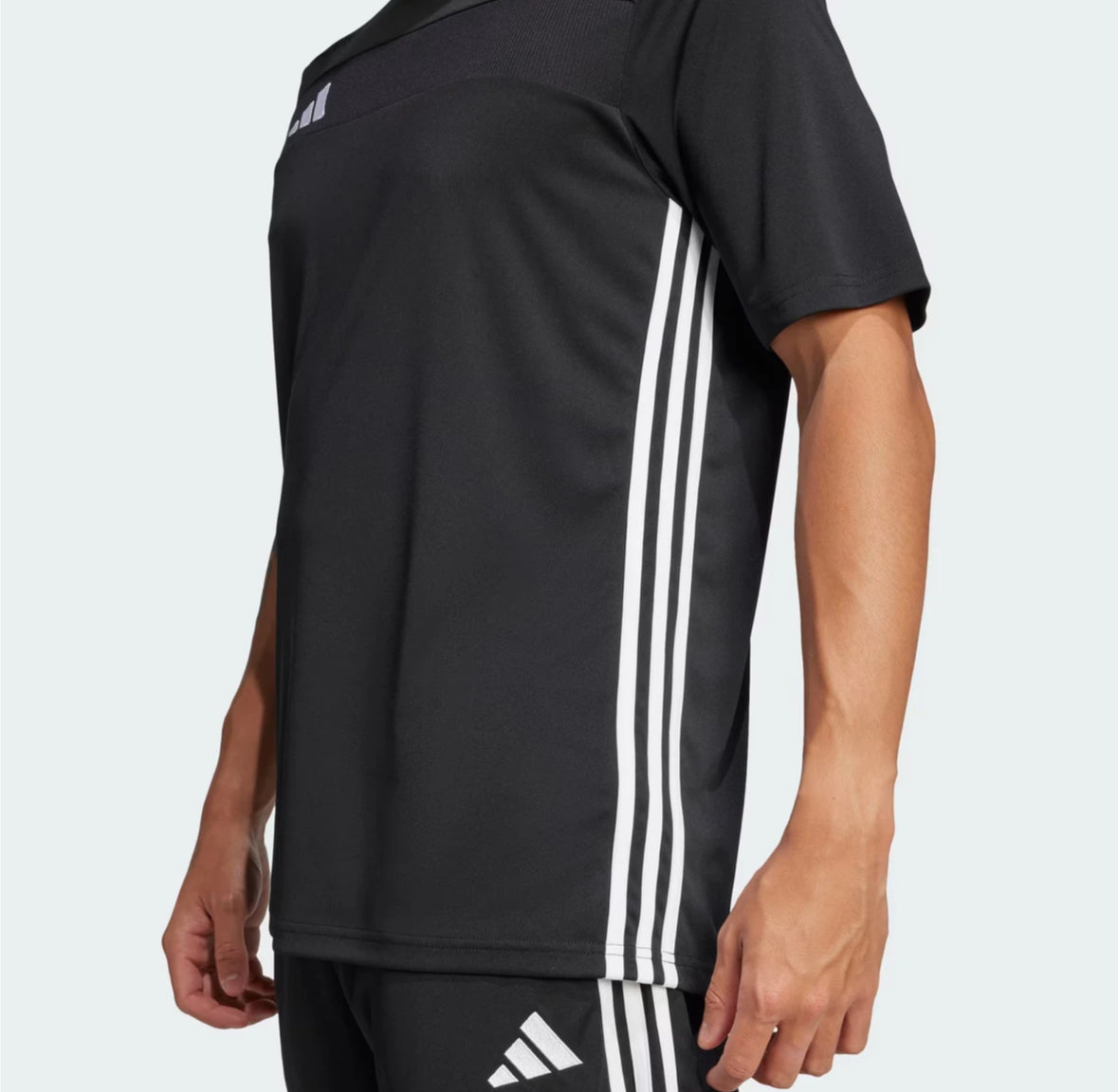 ADIDAS Graphic Print Men Round Neck Black T-Shirt-Jd0446