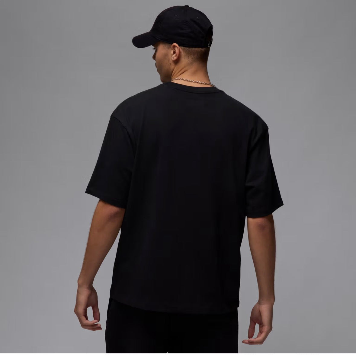 Jordan Flight Essentials
Nike Jordan Flight Essentials Men's Oversized T-Shirt -Ib7345-010