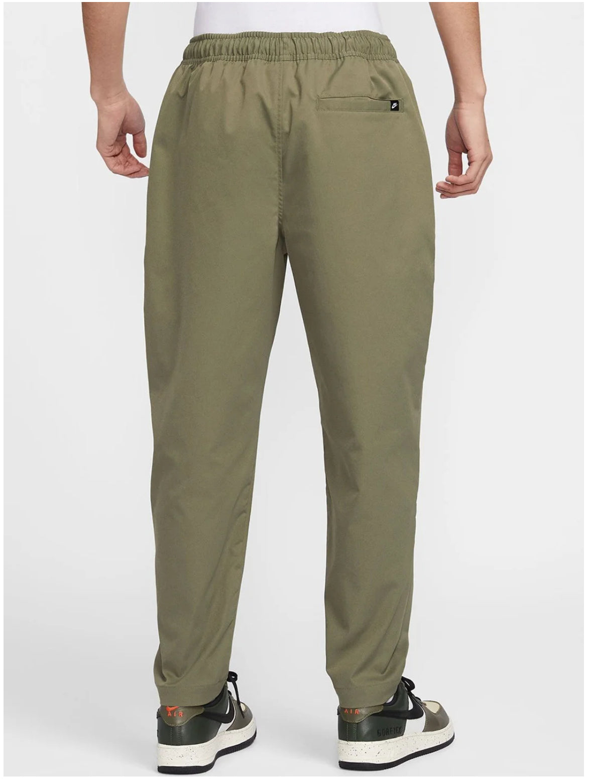 Nike club Woven Tapered Trousers