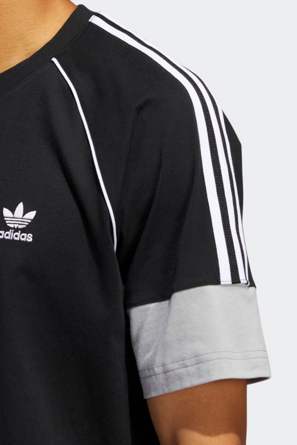 Men Color Block Round Neck Black T-Shirt-Hc2088