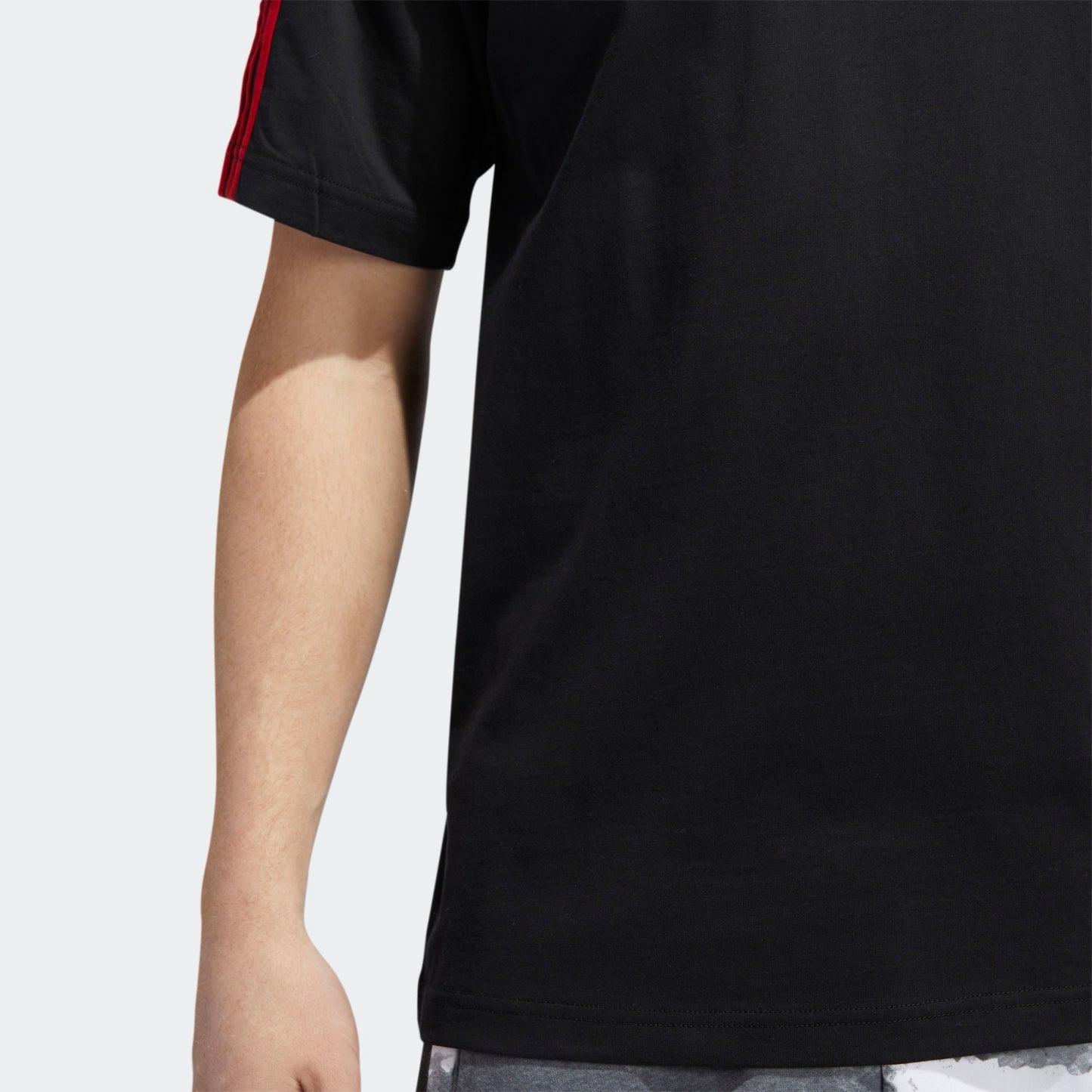 3-STRIPES CIRCLE TREFOIL TEE-GD2123