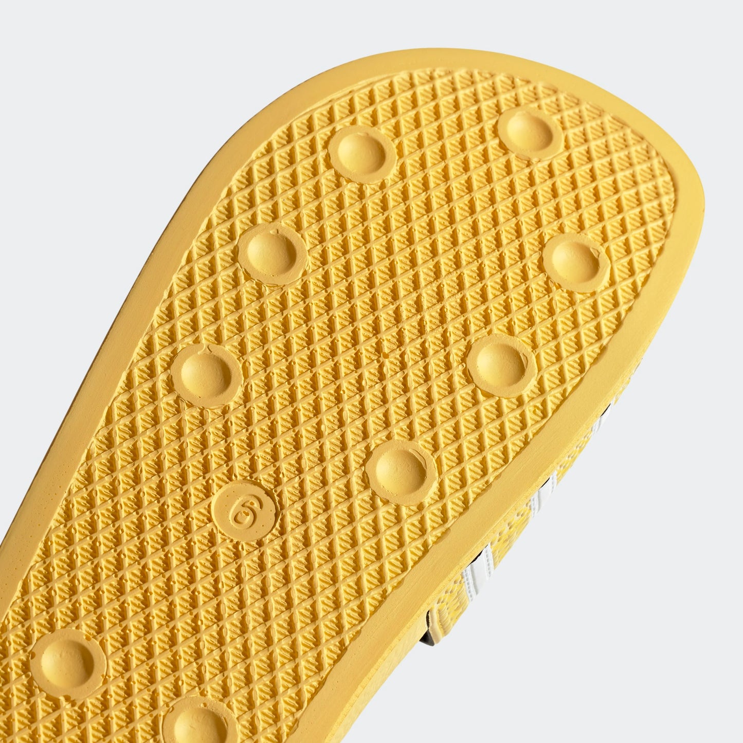 ADILETTE SLIDES Core Yellow S10 / Cloud White / Core Yellow S10-Eg5007
