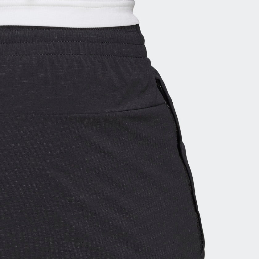 BRILLIANT BASICS SHORTS-Gd3863