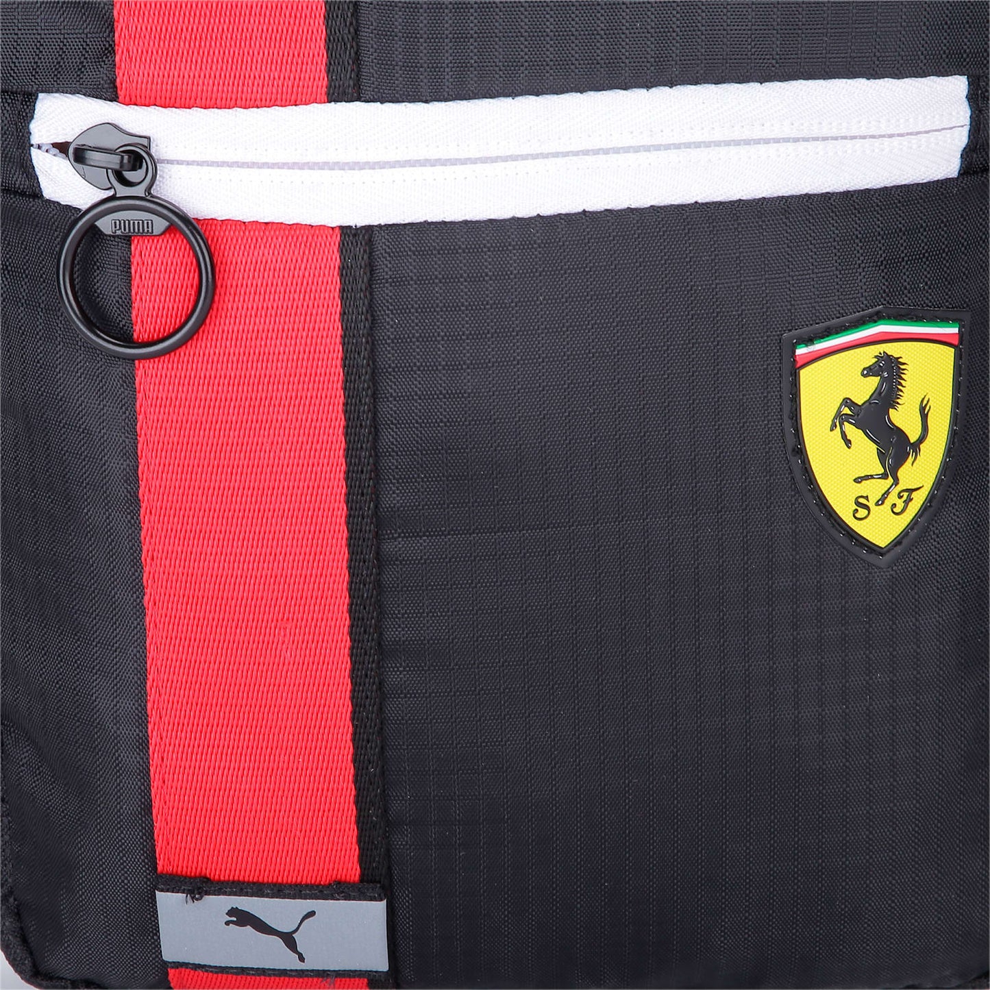 Scuderia Ferrari Race Large Reflective Tec Portable Bag-077326 02