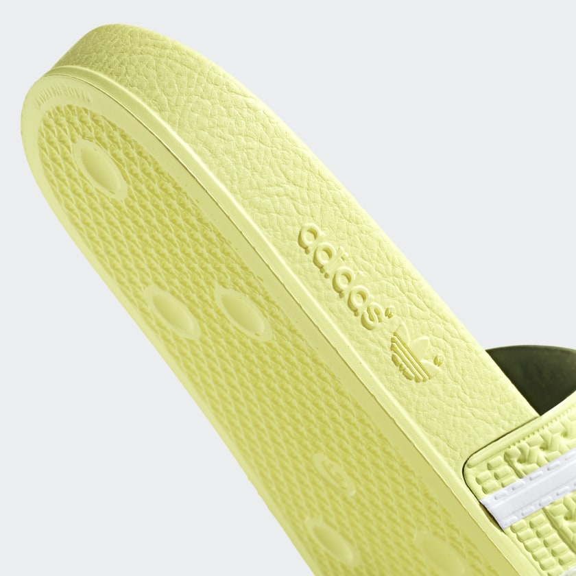 ADILETTE SLIDES-H03200