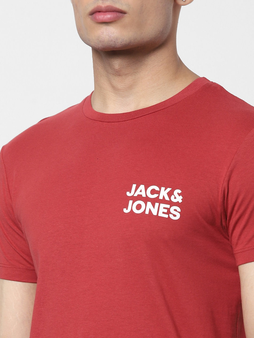 Men Rust Red Pure Cotton Solid Round Neck T-shirt with Printed Detail-2422203019