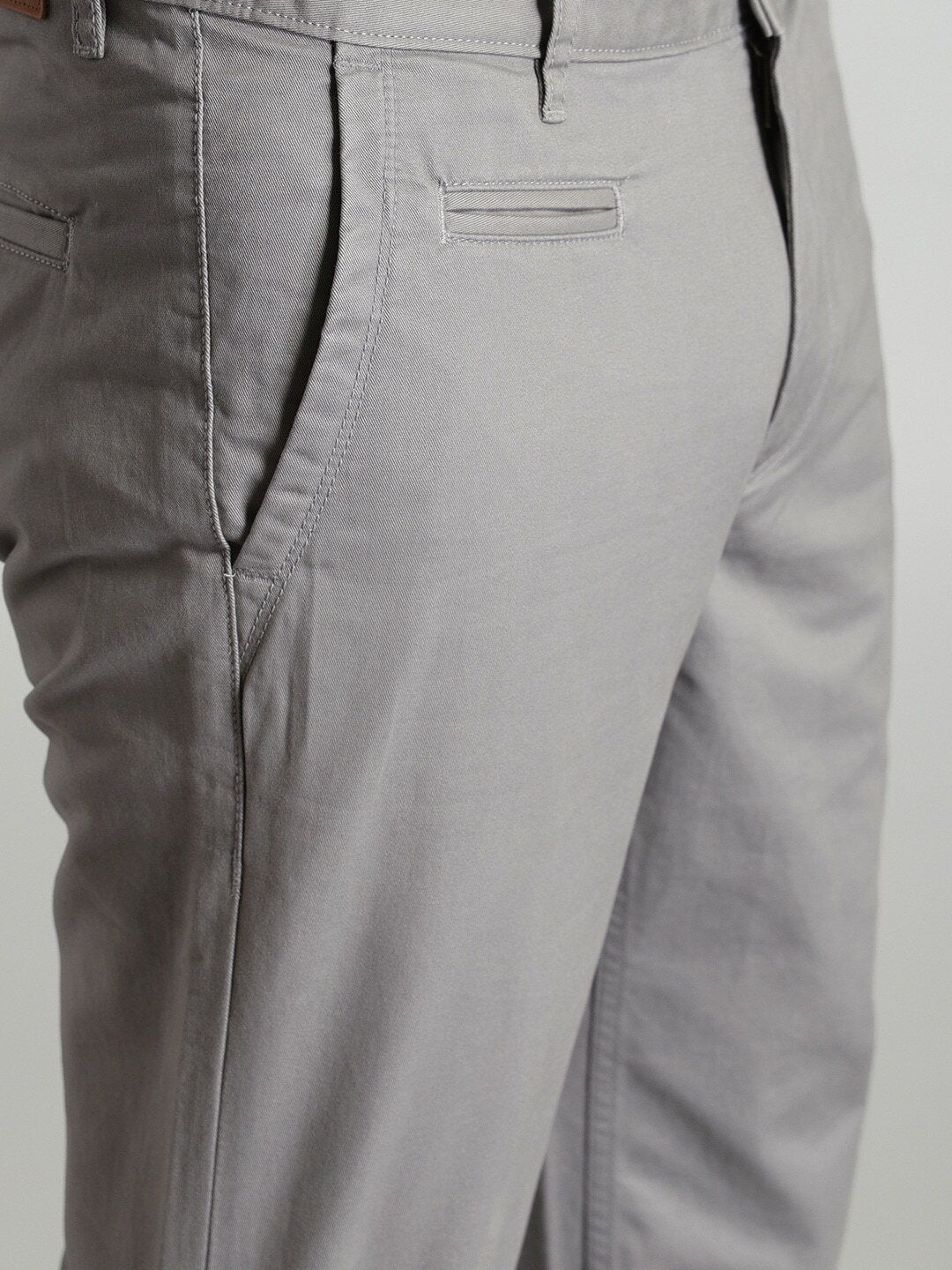 Men Grey Slim Fit Solid Chinos-2363526