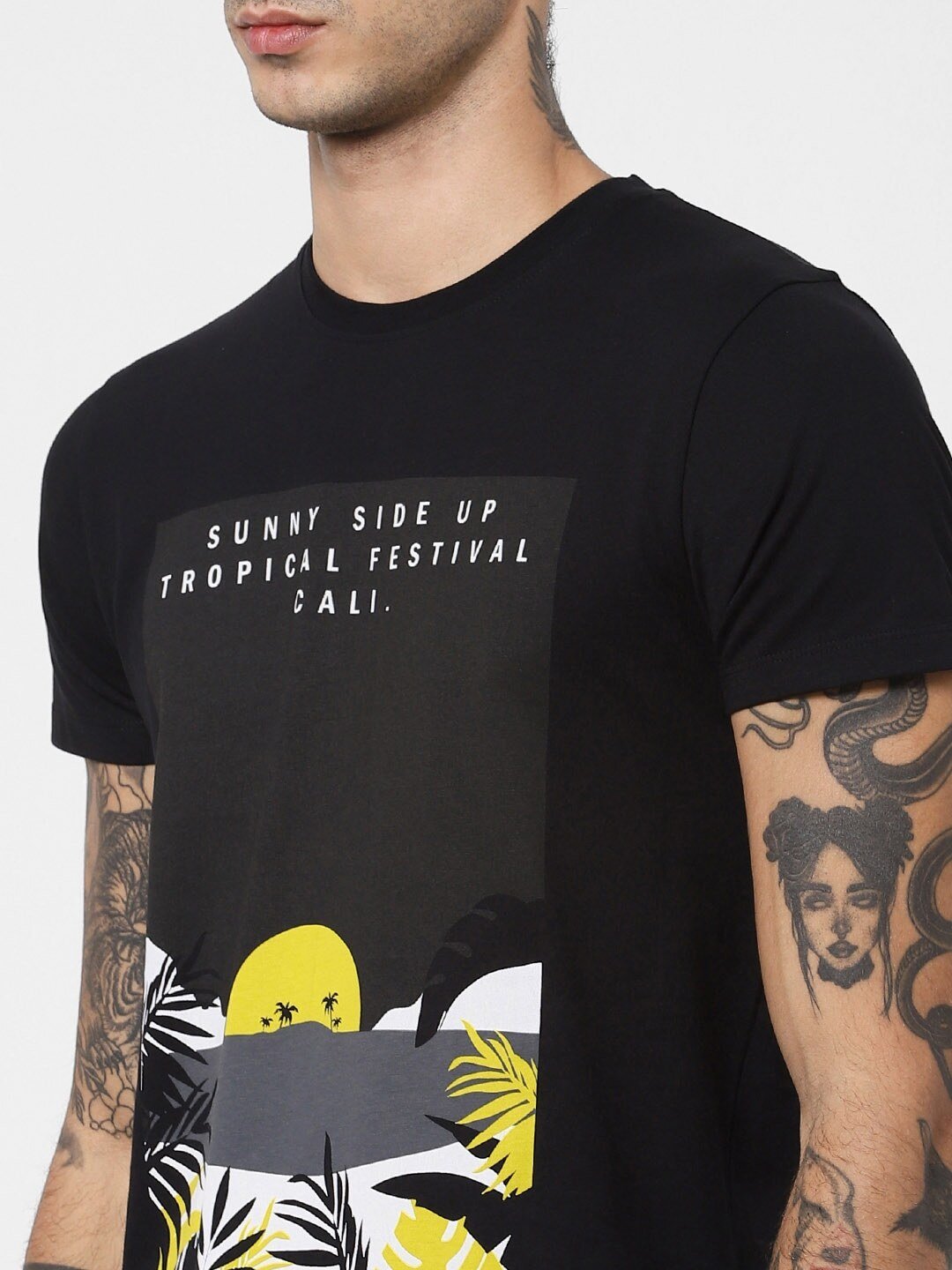 Jack Jones Men Black Slim Fit Printed Round Neck Sustainable Pure Cotton T-shirt-2118889