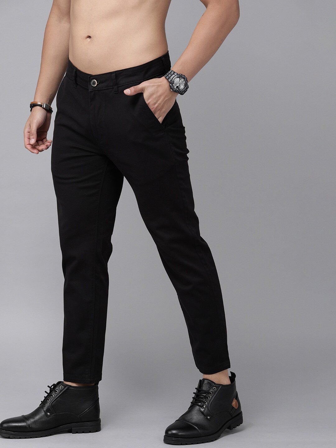 Men Black Slim Fit Chinos-12180610