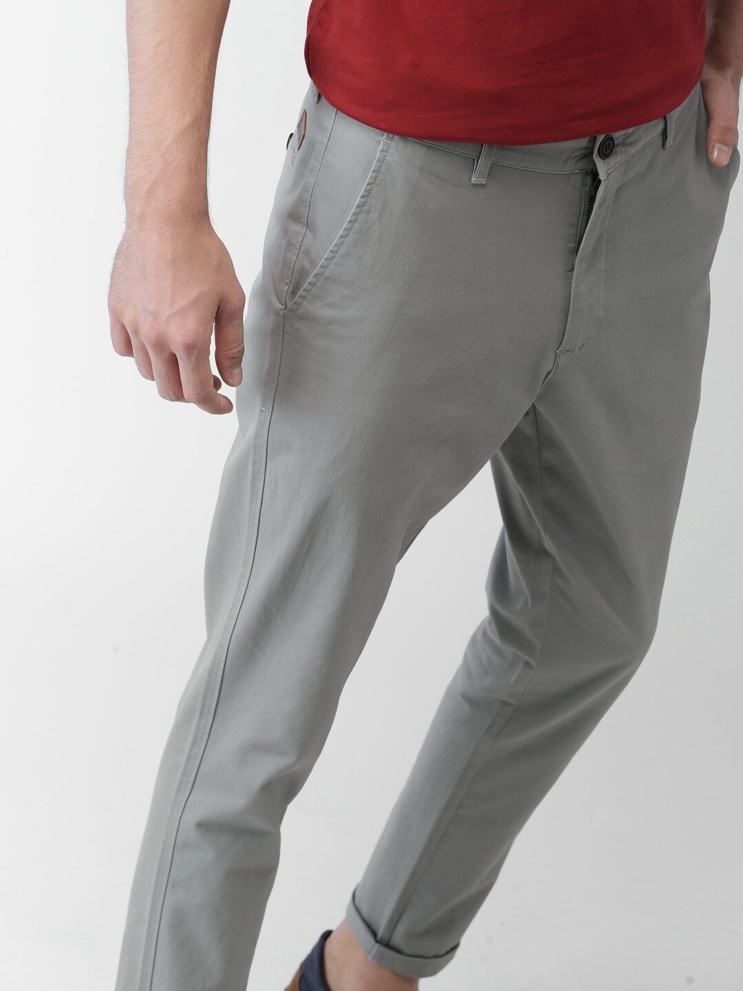 Men Grey Tapered Fit Solid Chinos-2285138