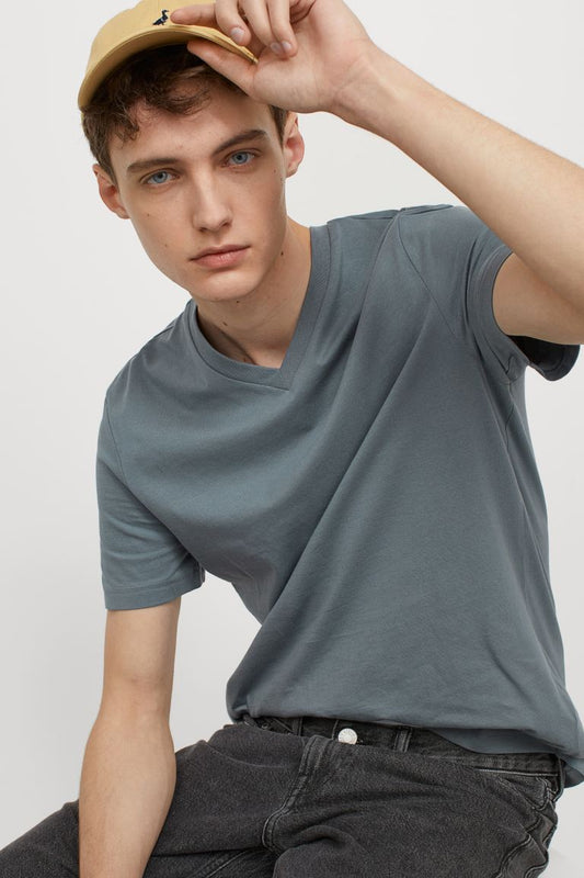 V-neck T-shirt Regular Fit-Dark grey-0763275033