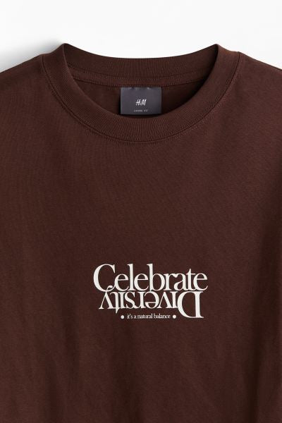 Loose Fit Printed T-shirt -Brown/Celebrate Diversity

-1032522113