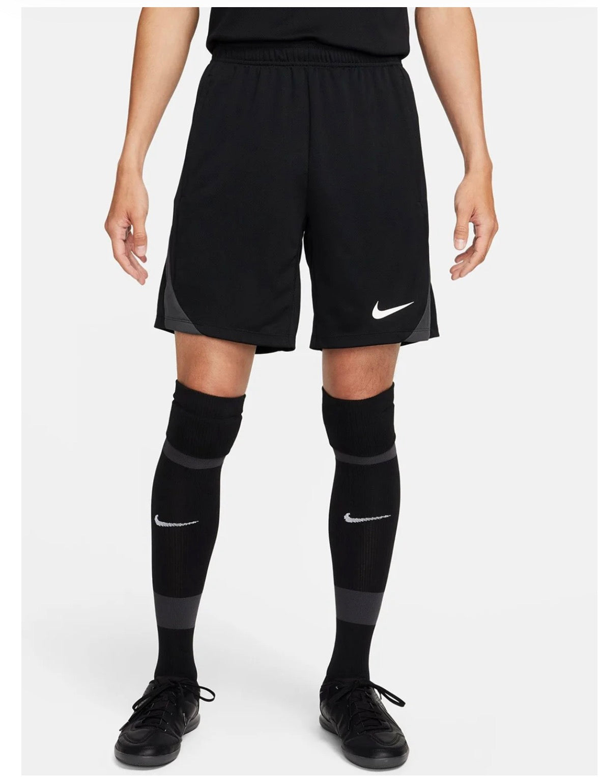 Nike Strike
Men's Dri-FIT Football Shorts -Fn2402-010