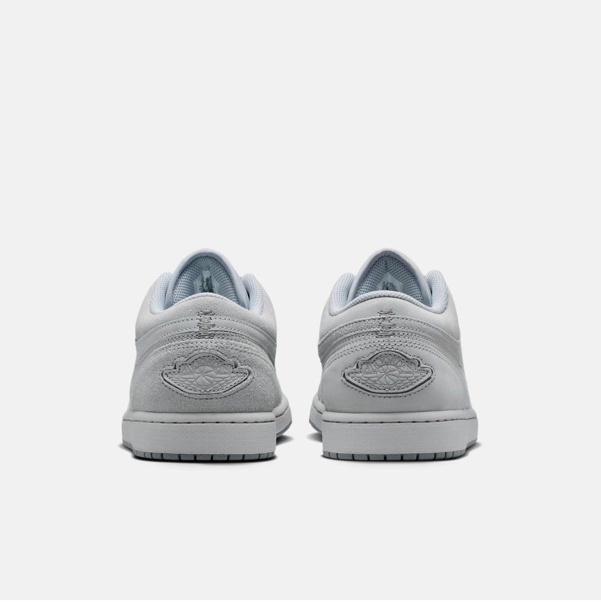 AIR JORDAN 1 LOW SE CRAFT
WOLF GREY/WOLF GREY-SMOKE GREY Ir2014 012
