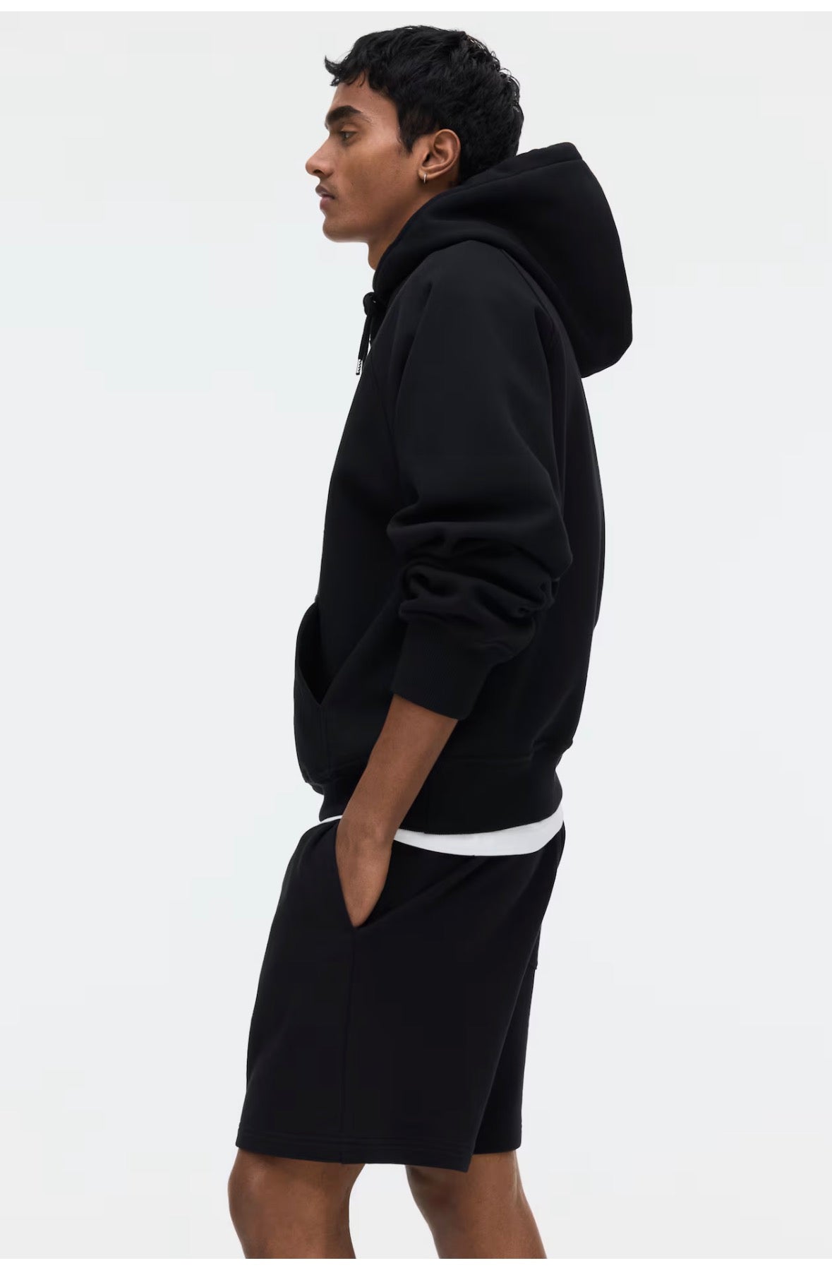 Regular fit Sweatshirts- Black-1331630001
