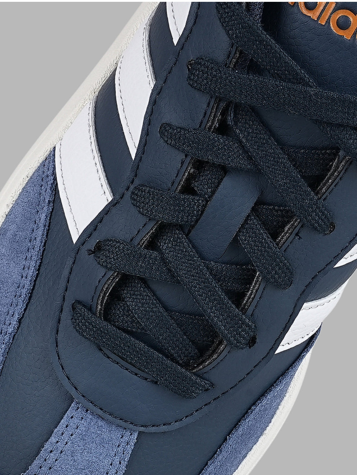 Barreda IKD Sneakers-Jl2204