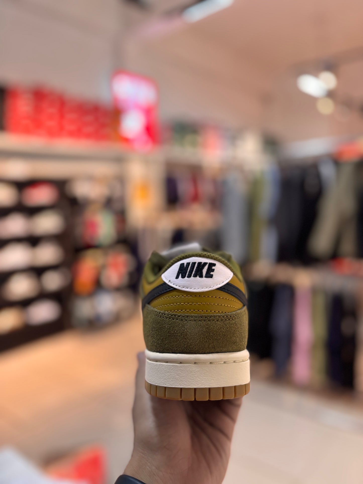 Nike Dunk Low Retro SE - black -olive flak-Ib6399 300