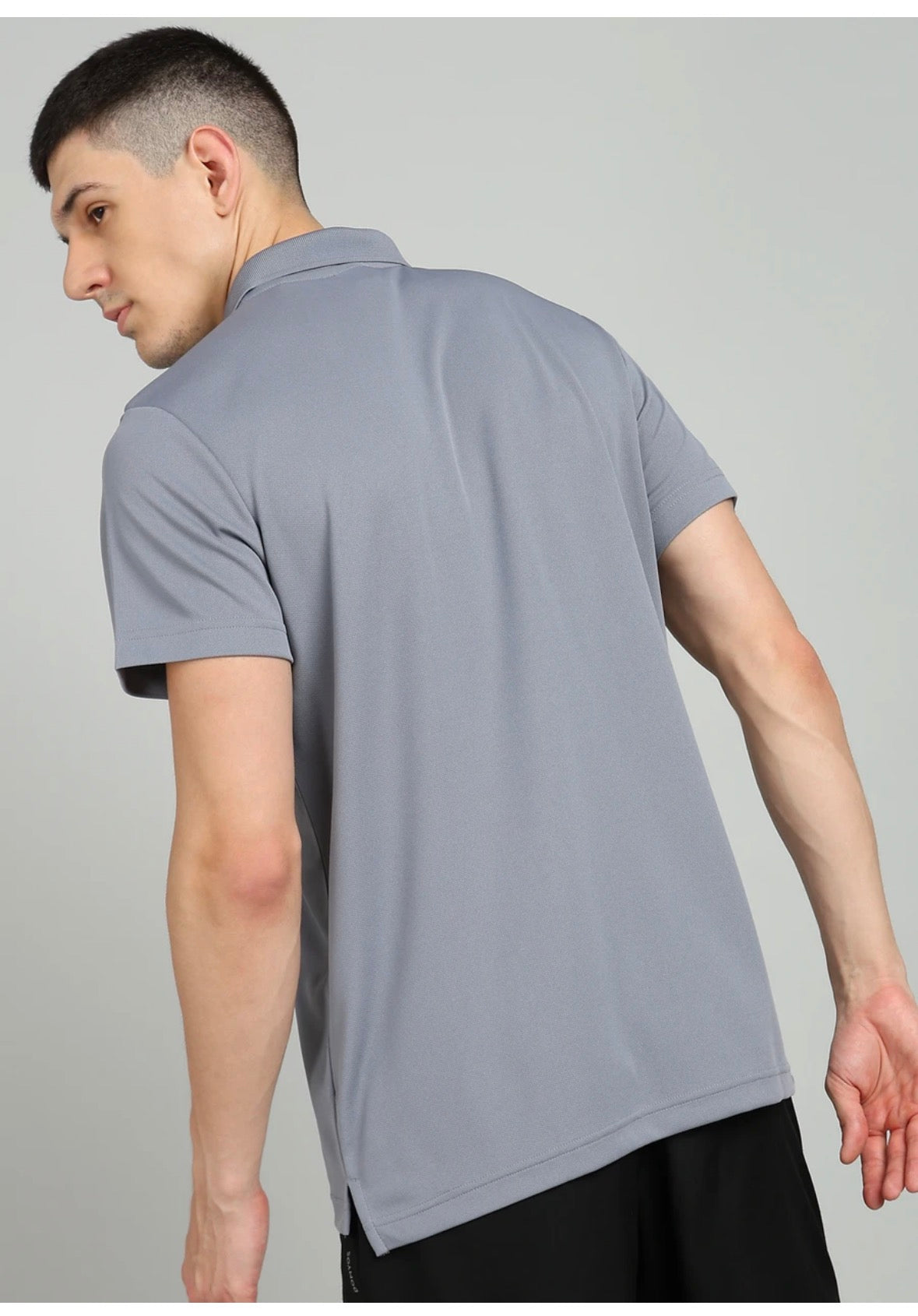 Men Solid Polo neck polyester grey-Je9391