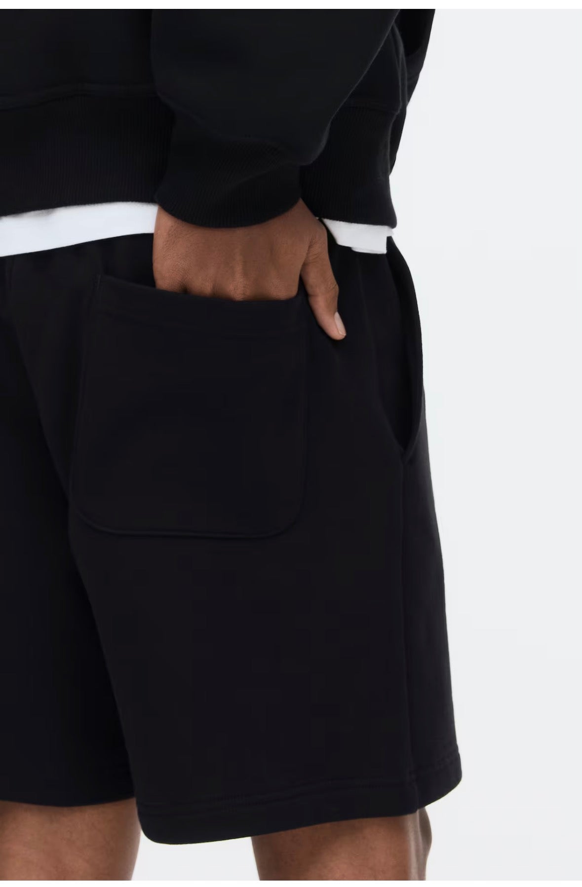 Regular fit Sweatshirts- Black-1331630001