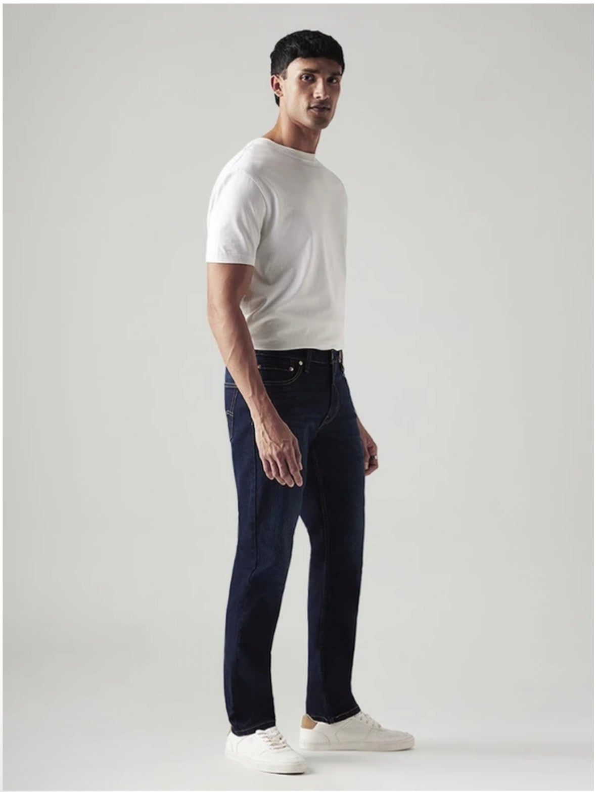 Men Tapered Fit Mid Rise Dark Blue Jeans-0064y-0033