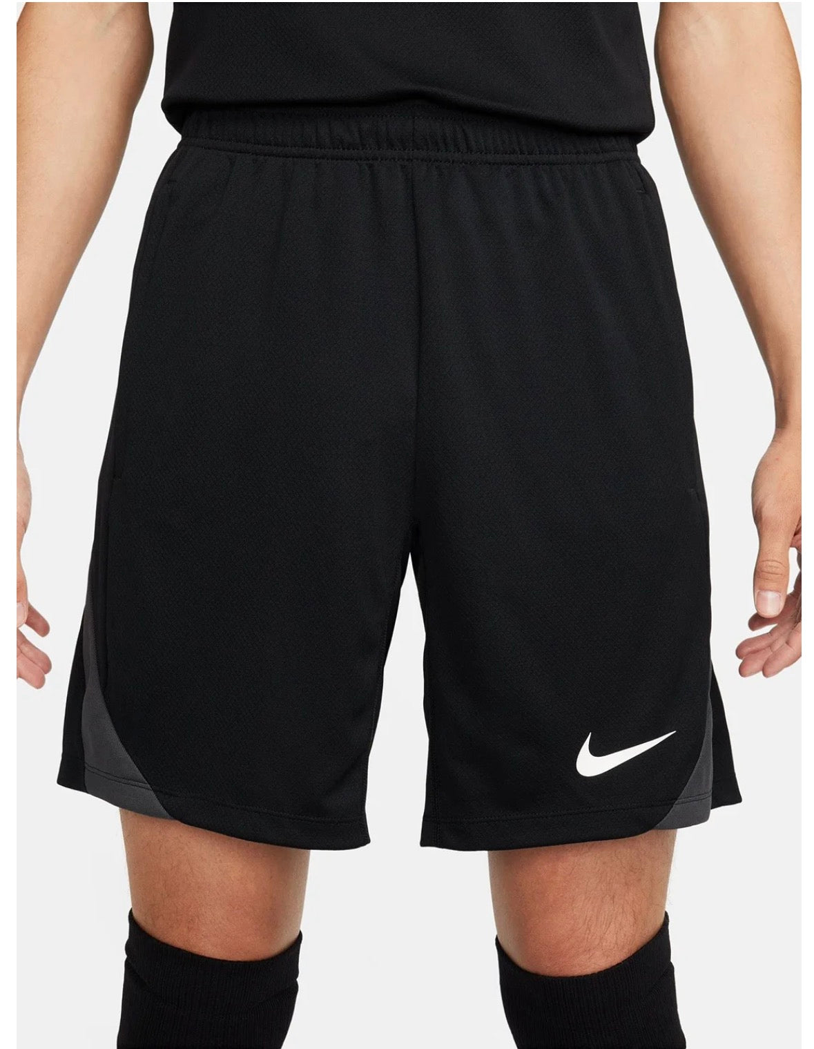 Nike Strike
Men's Dri-FIT Football Shorts -Fn2402-010