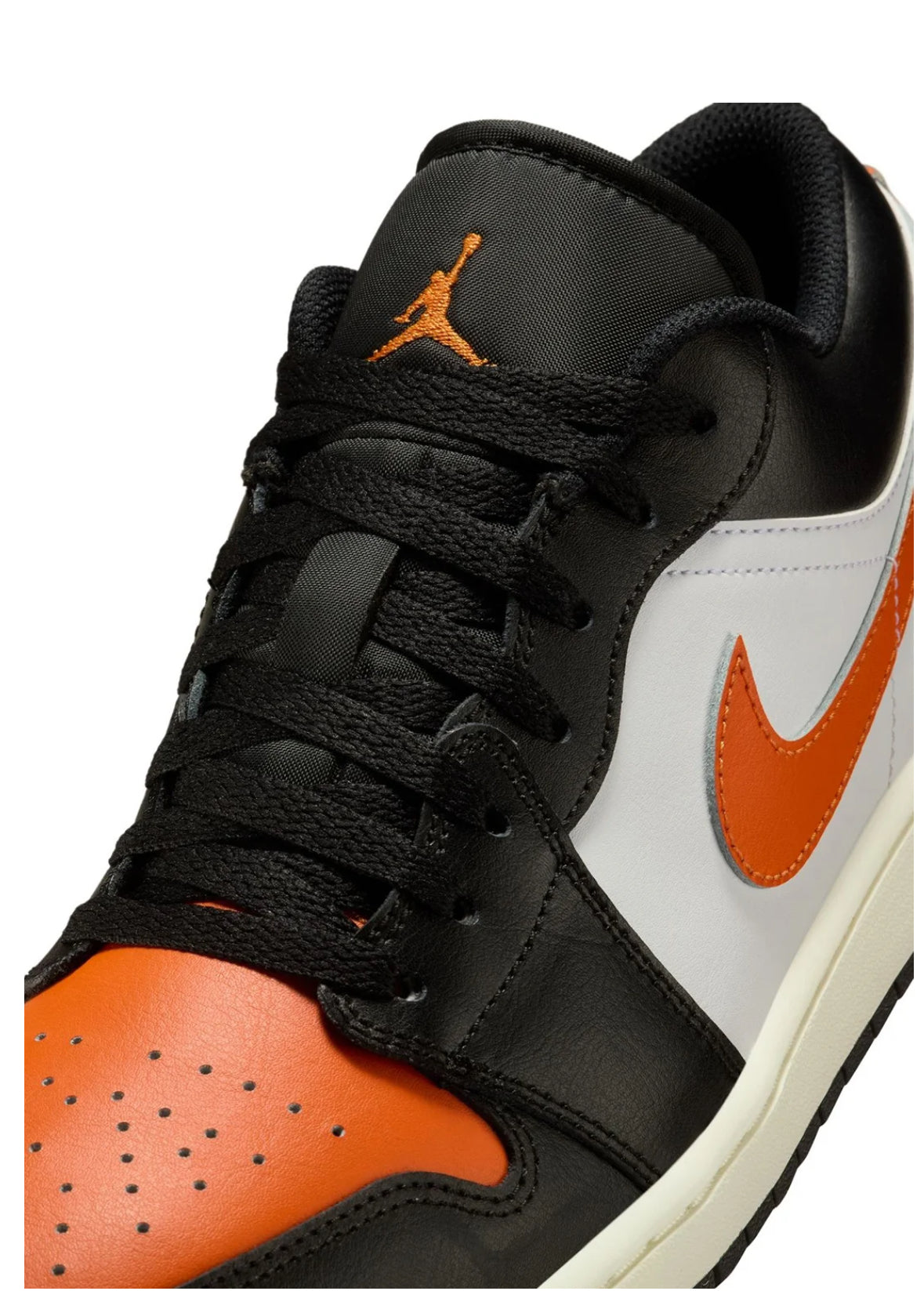 Nike Air Jordan 1 Low-553558081