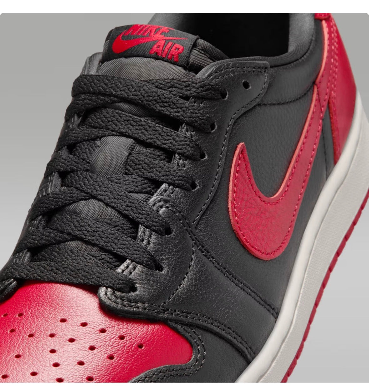 Air Jordan 1 Retro Low OG 'Banned -Iw6276-001