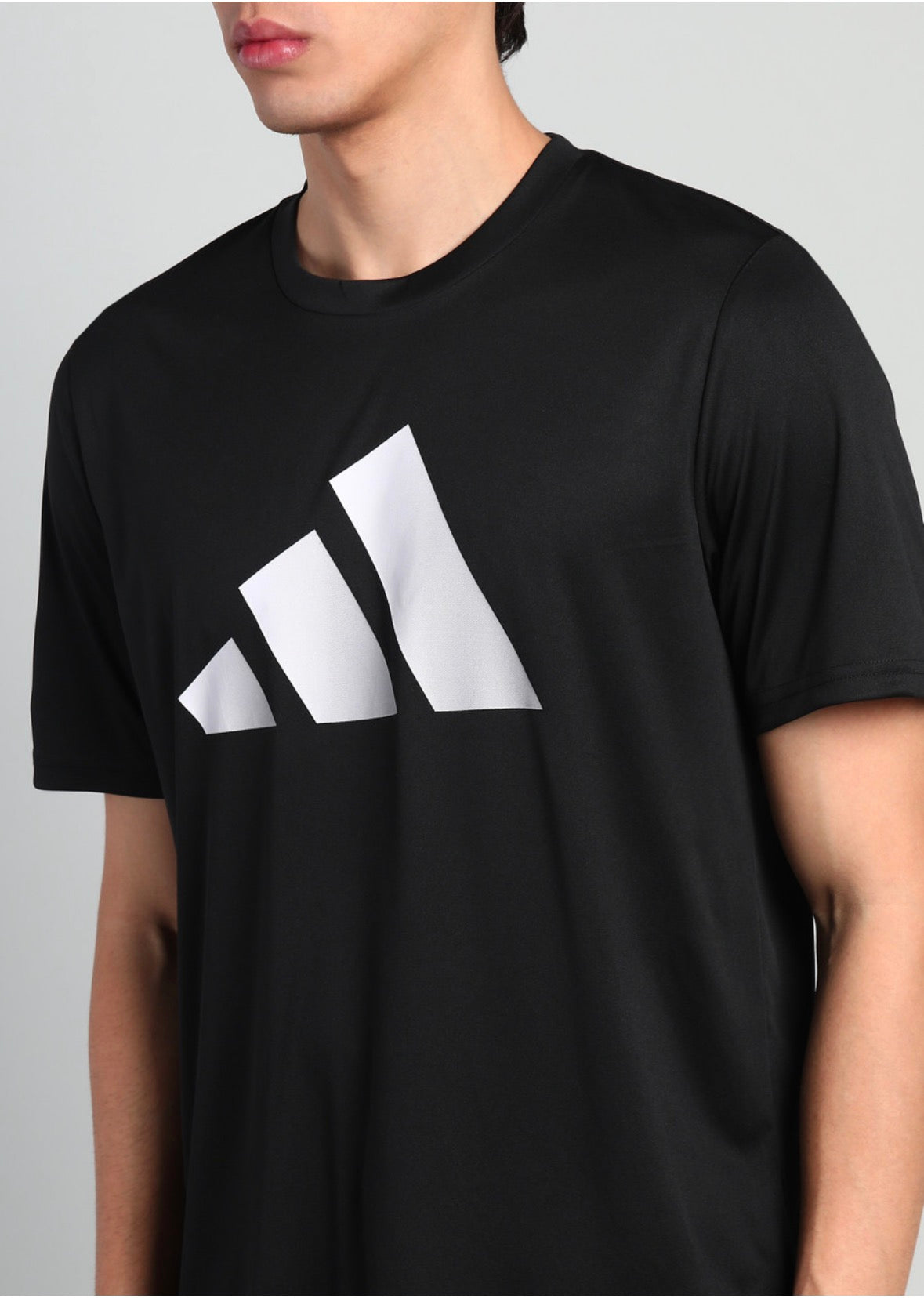 Adidas Solid Round Neck Polyester Black T-Shirt-Jd9202
