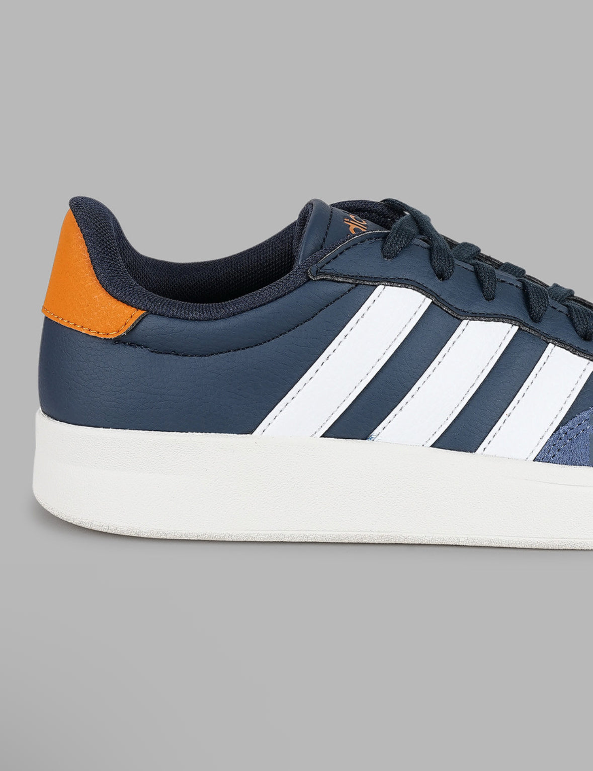 Barreda IKD Sneakers-Jl2204