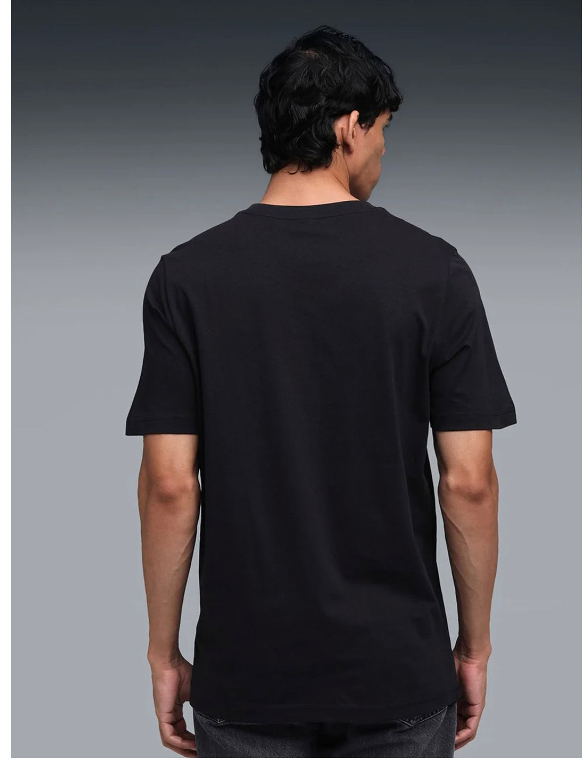 Puma Graphic Super Tee-632087 01