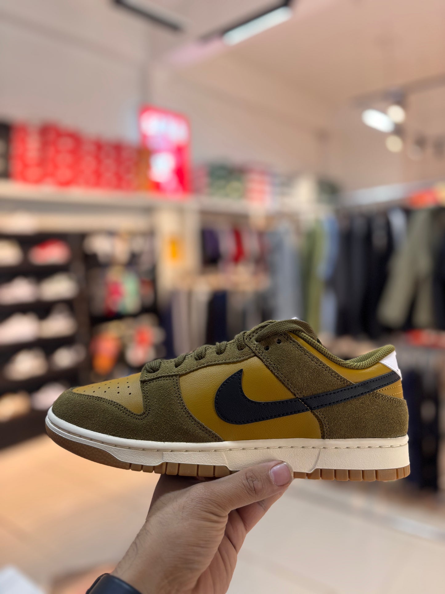 Nike Dunk Low Retro SE - black -olive flak-Ib6399 300