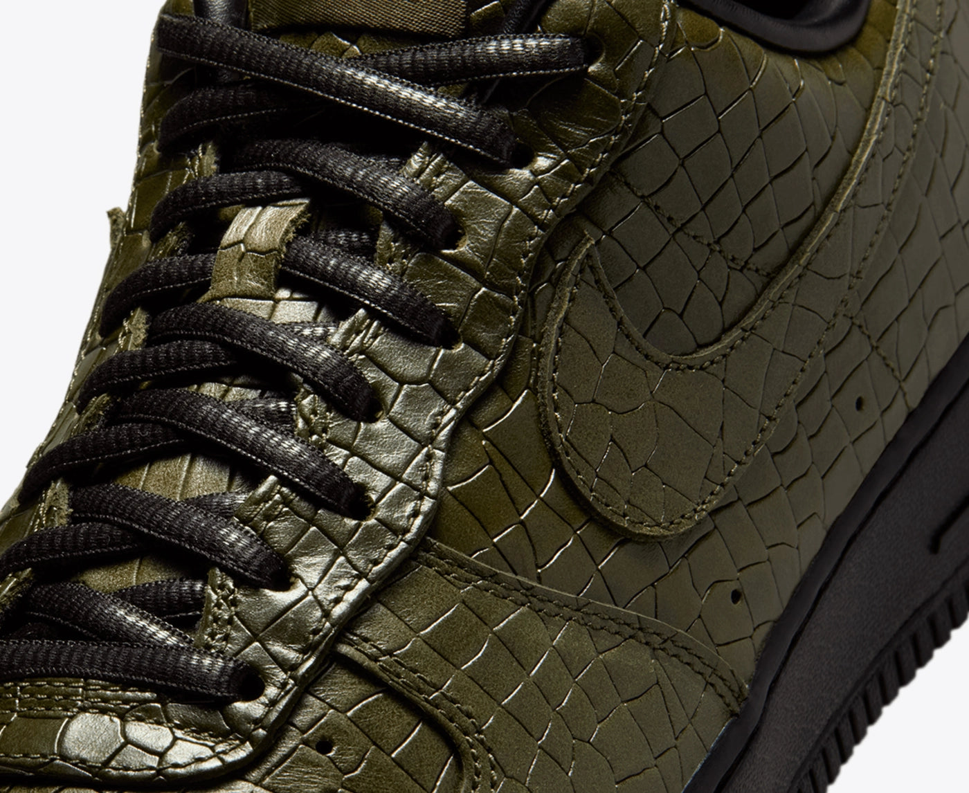 NIKE AIR FORCE 1 '07 PREMIUM
CARGO KHAKI/BLACK -Iq3370325