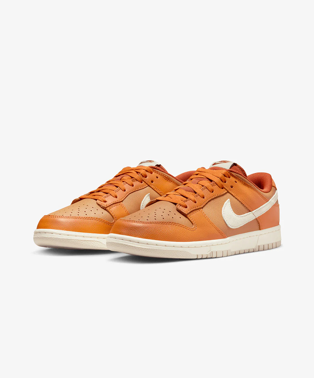 DUNK LOW RETRO
MONARCH/LT OREWOOD BRN-FLAX-DARK RUSSET -Hj9121 815