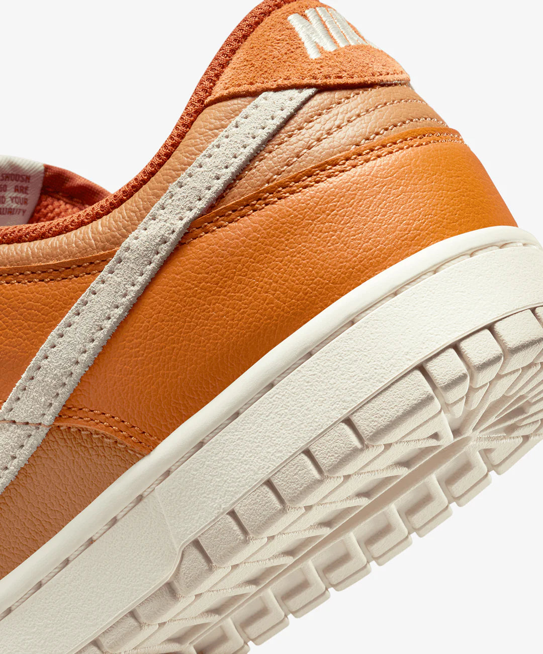 DUNK LOW RETRO
MONARCH/LT OREWOOD BRN-FLAX-DARK RUSSET -Hj9121 815