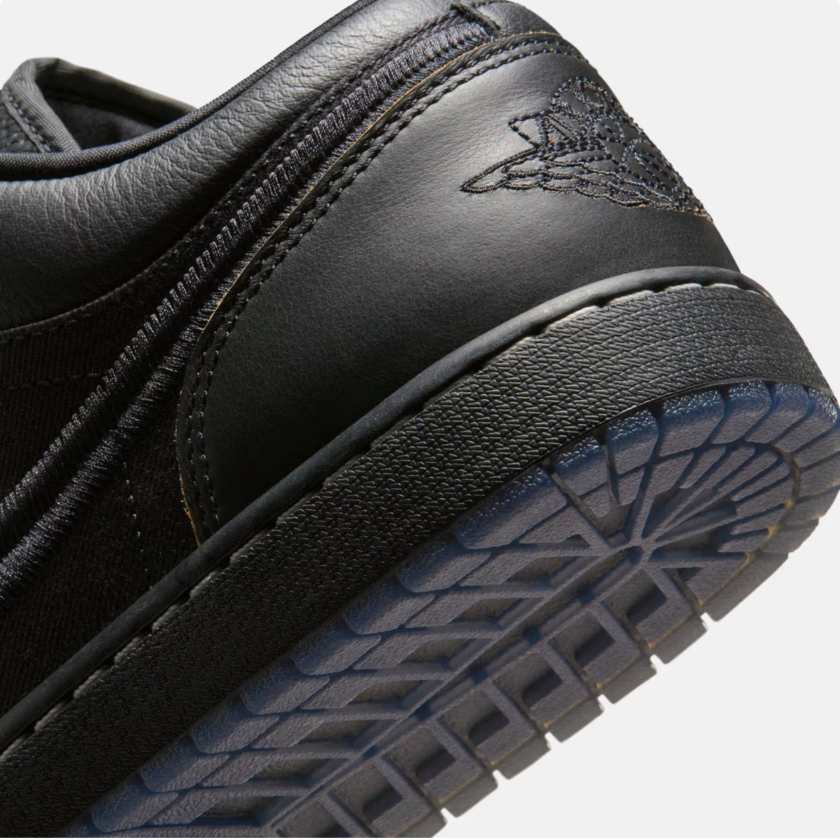 Air Jordan 1 Low SE -IQ3460-010