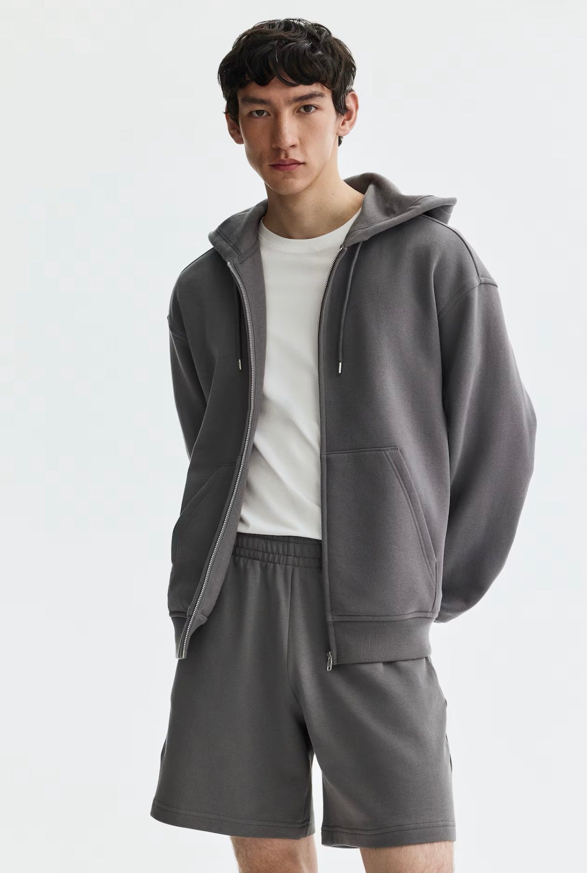 Regular fit sweatshorts -grey-1331630008