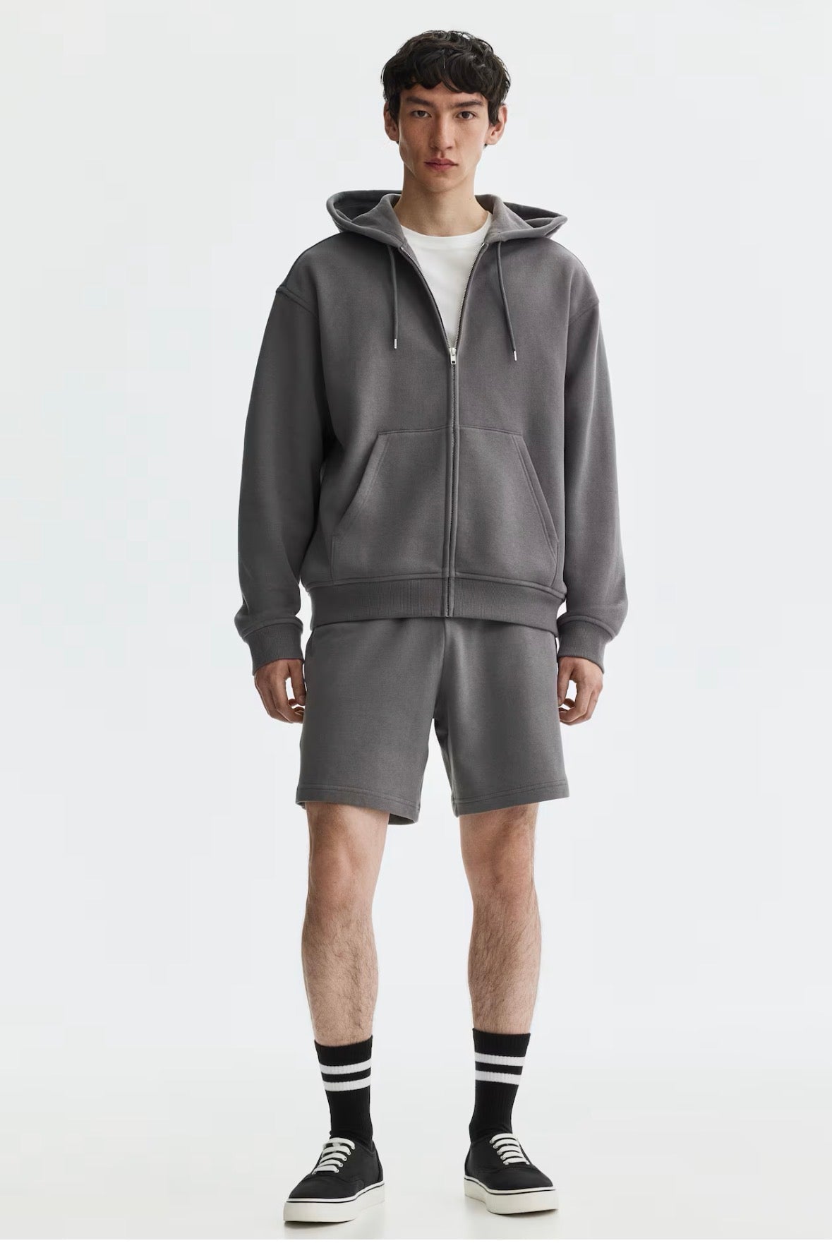 Regular fit sweatshorts -grey-1331630008