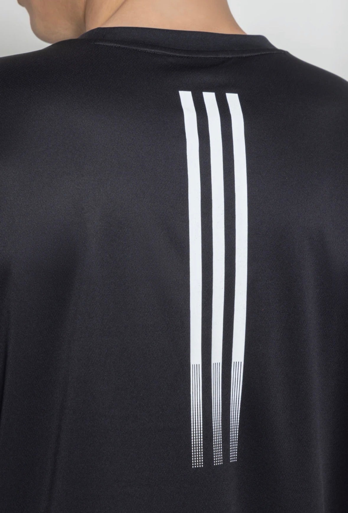Adidas polyester  black T-shirts-Je6911