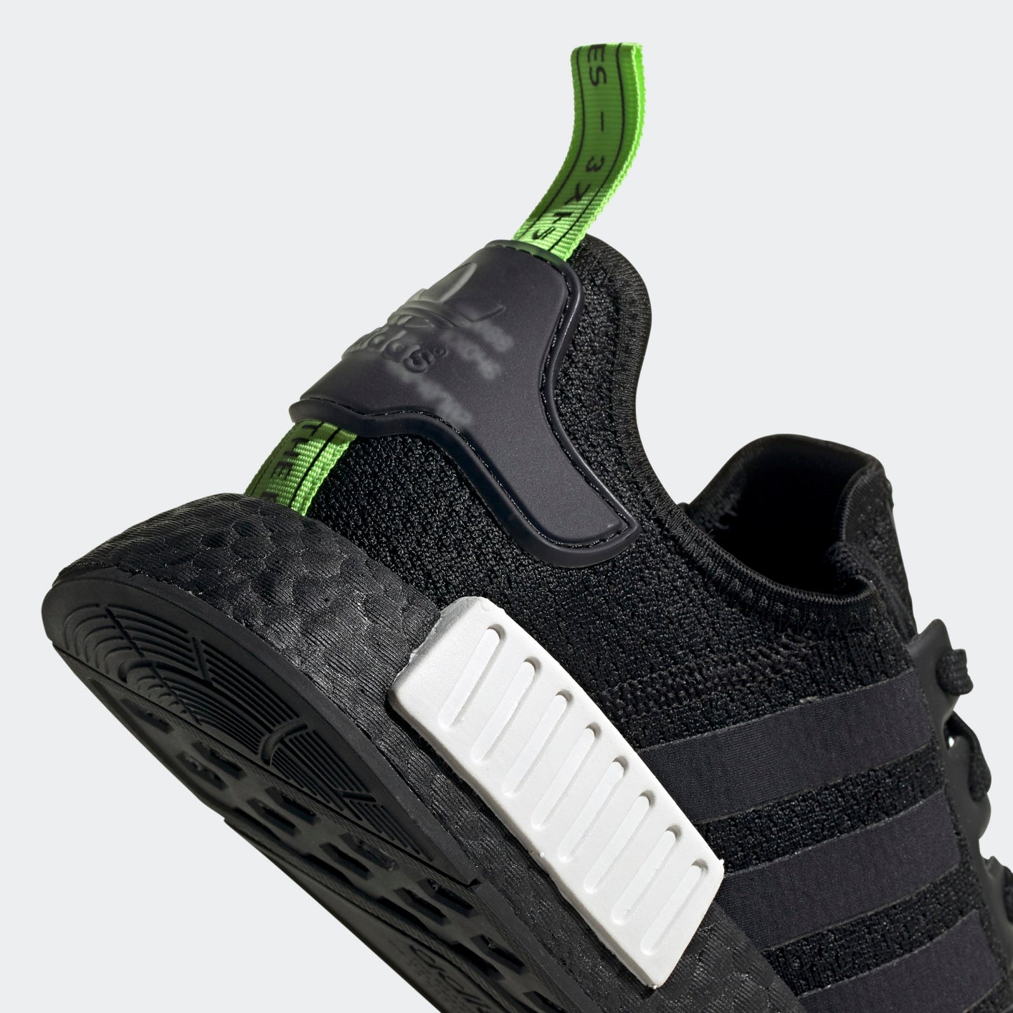 NMD_R1 SHOES-EF4268