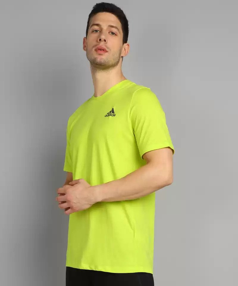 Solid Men Round Neck Yellow T-Shirt-H18921