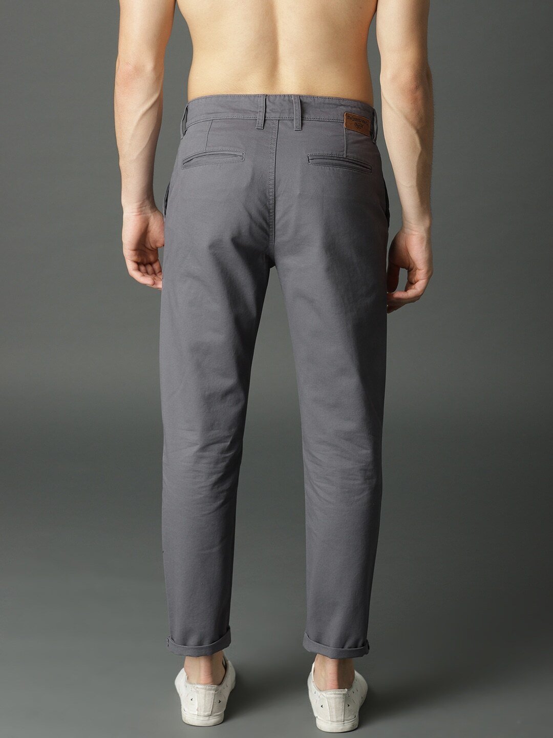 Men Charcoal Grey Regular Fit Solid Chinos-7250465