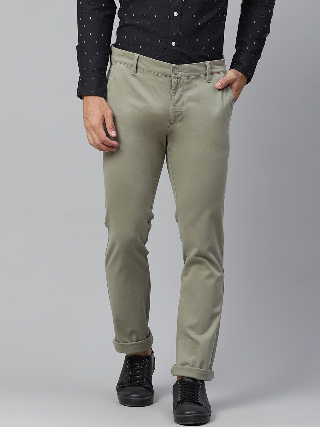 XX Men Olive Green Solid Slim Fit Chinos-87372-0002