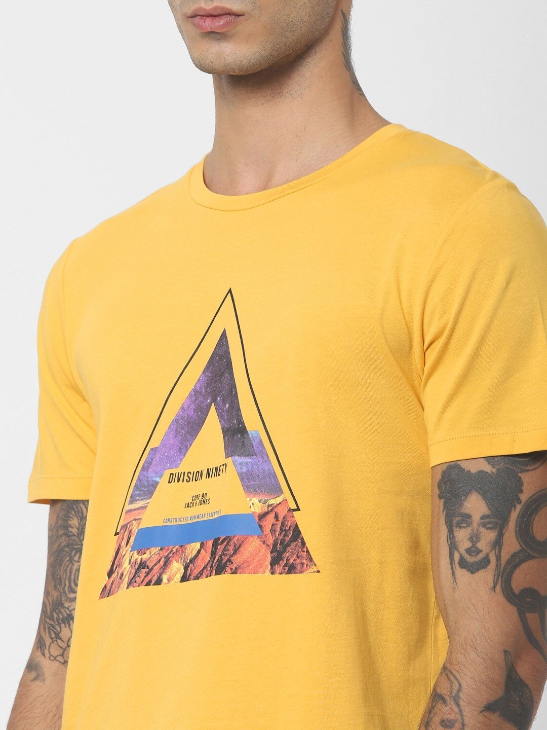Jack Jones Men Yellow Slim Fit Printed Round Neck Sustainable Pure Cotton T-shirt-2118662