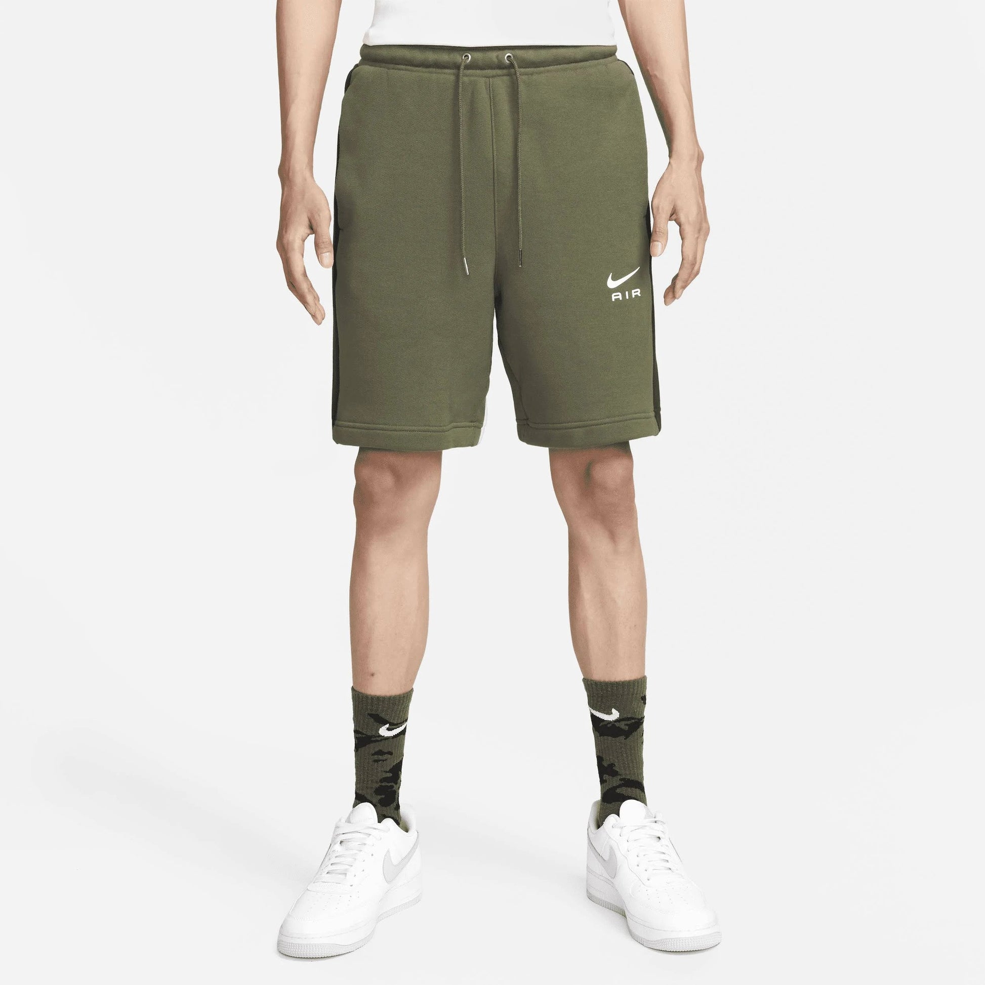 Men's nike clearance olive green shorts