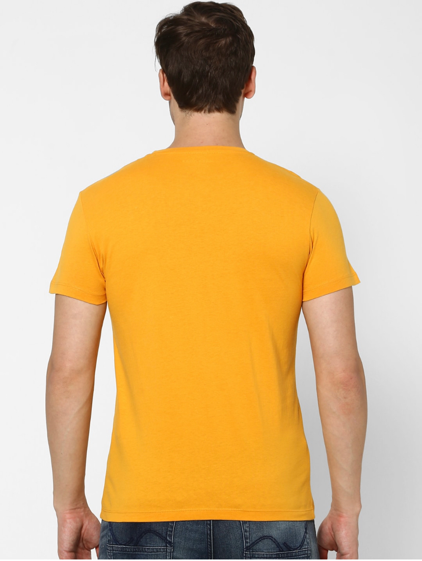 Men Mustard Yellow Printed Round Neck T-shirt-2502883019